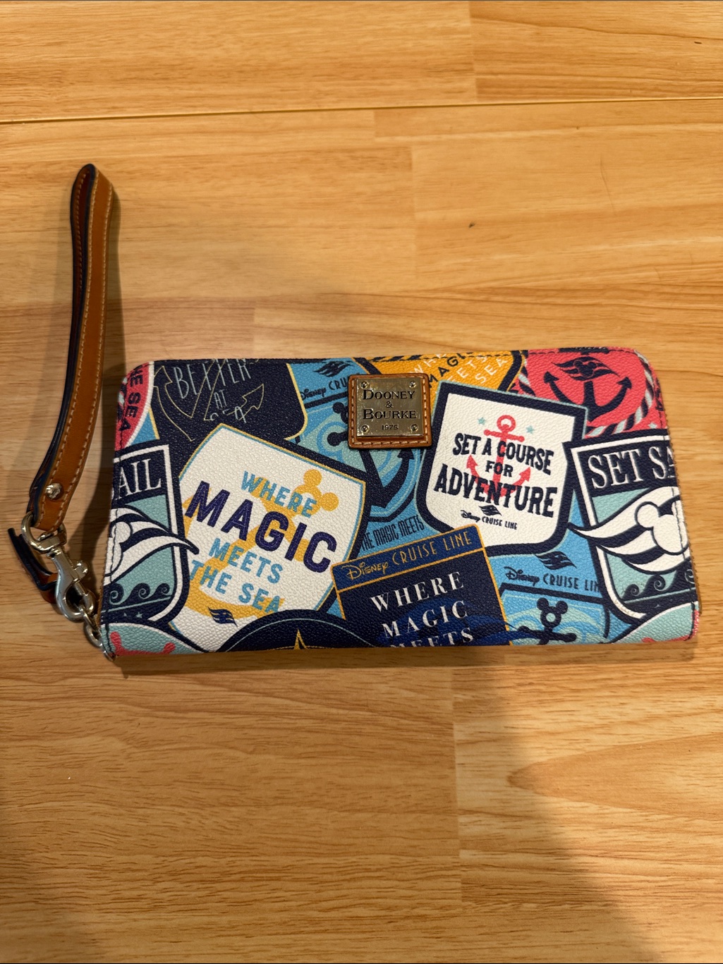 Dooney & Bourke Multicolor Cruise Patch Wristlet